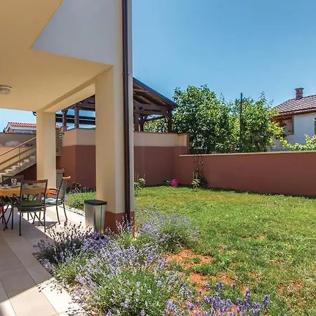 Snjezana Apartment Pula